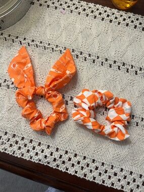 Tennessee Orange Scrunchie Set - Checkerboard and state of Tennessee Tie, Vols